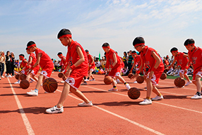 2019年春季运动会开幕式风采