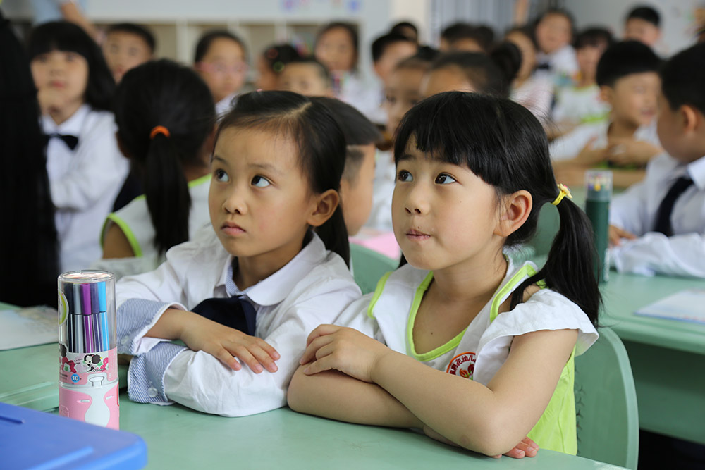 德艺学校南校（碧桂园）迎来特殊“客人